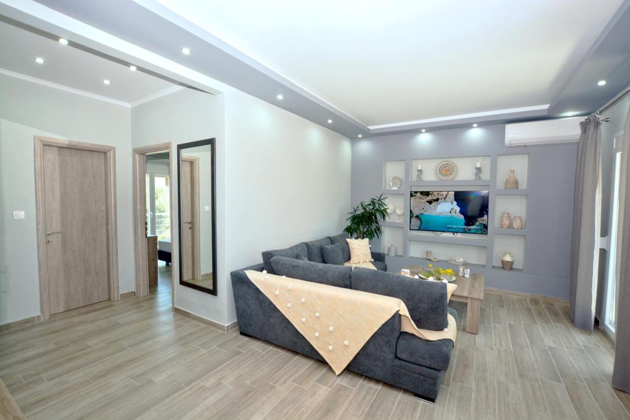 Blue North Luxury Apartment Limenas  Bagian luar foto